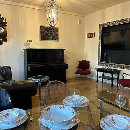 Luxury Apartments Close To The Royal Bath Park And The City Center Warsaw Exterior photo